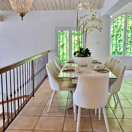 Eugene Villa *